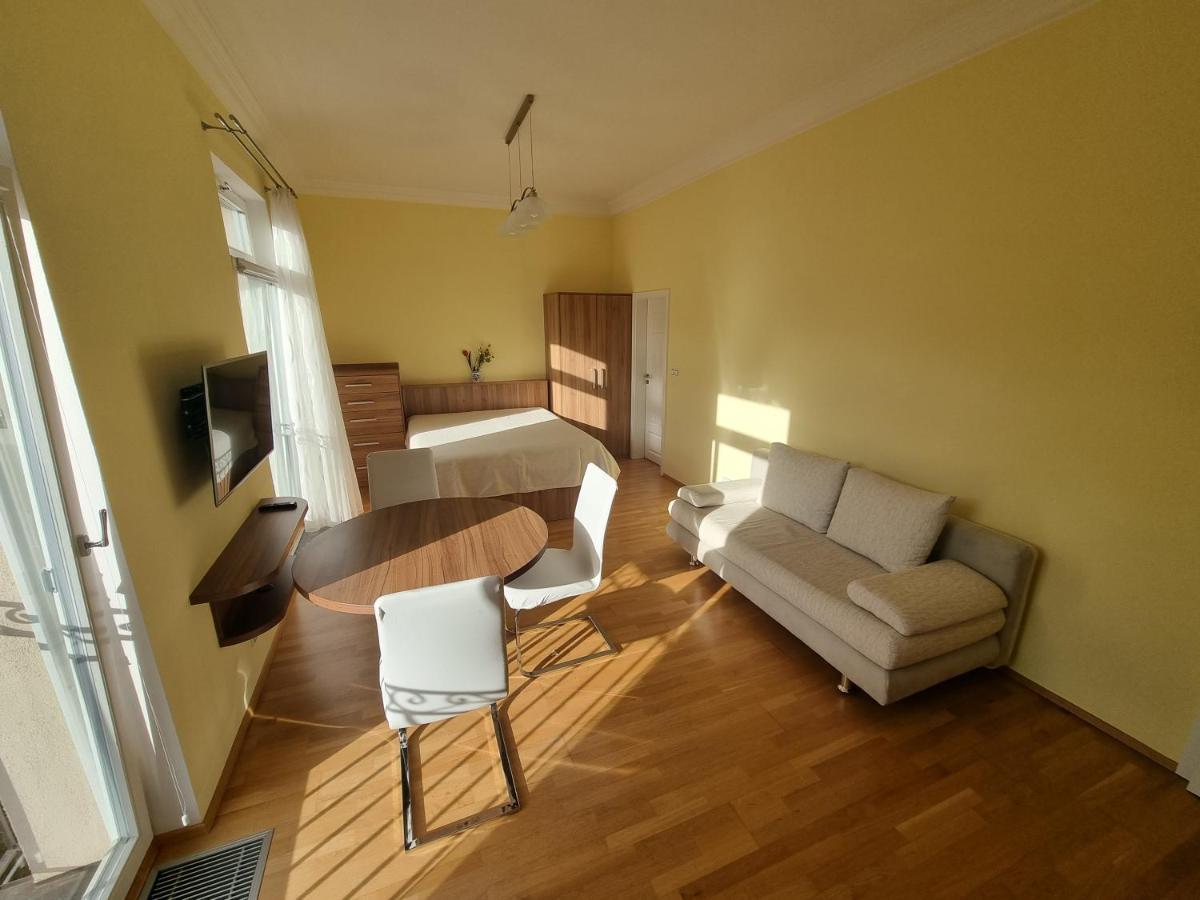 Apartman Orsten Mariánské Lázně Dış mekan fotoğraf
